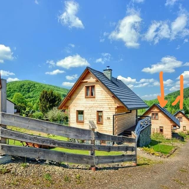 Domki Caloroczne Domkowstwo Bobrka Екстериор снимка